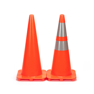 RC700A-3 CÔNE DE CIRCULATION EN PVC ORANGE SOLIDE